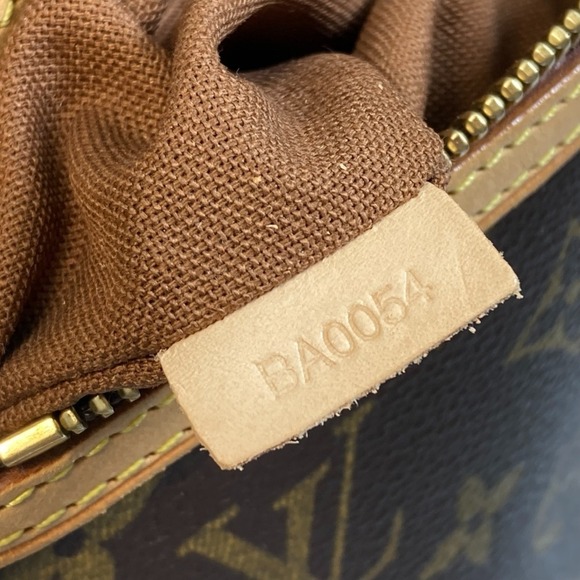 LOUIS VUITTON Brown Monogram Boston Bag - Picture 16 of 16